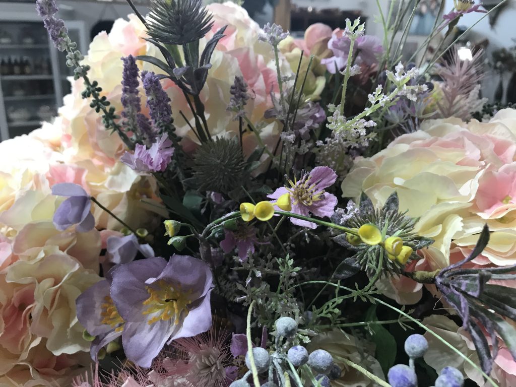 Assorted Field Flower Spray (Orch)