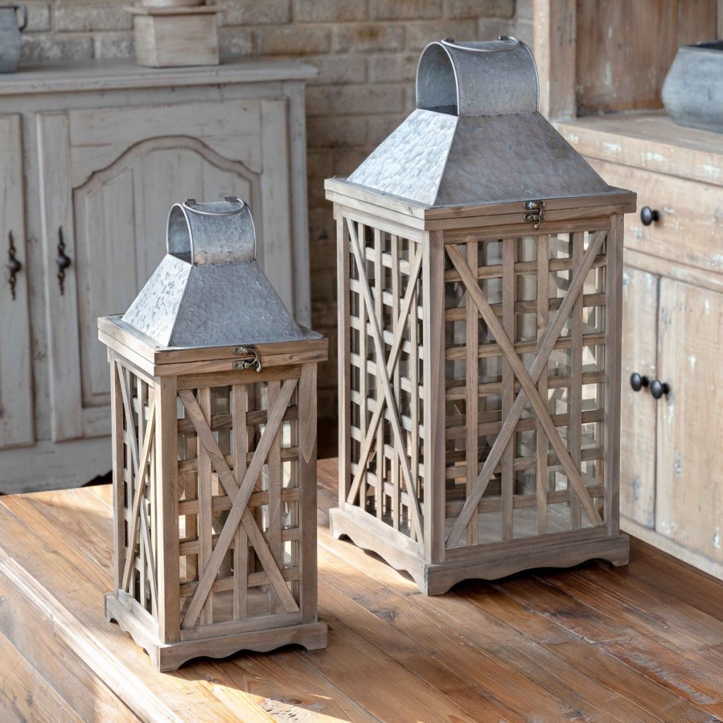 Tobacco Barn Lantern Small