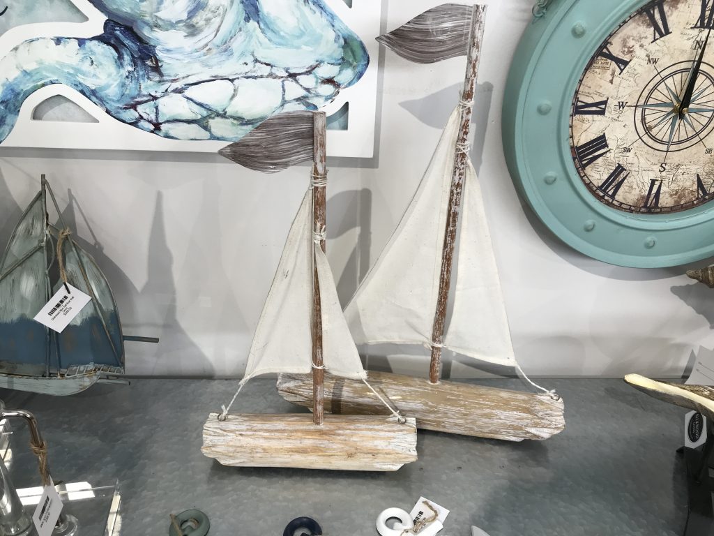 Wooden Sailboats -Set of 2