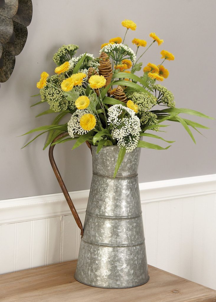 GREY METAL FARMHOUSE PLANTER