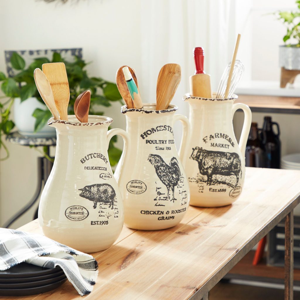 WHITE PORCELAIN FARMHOUSE JUG – LARGE