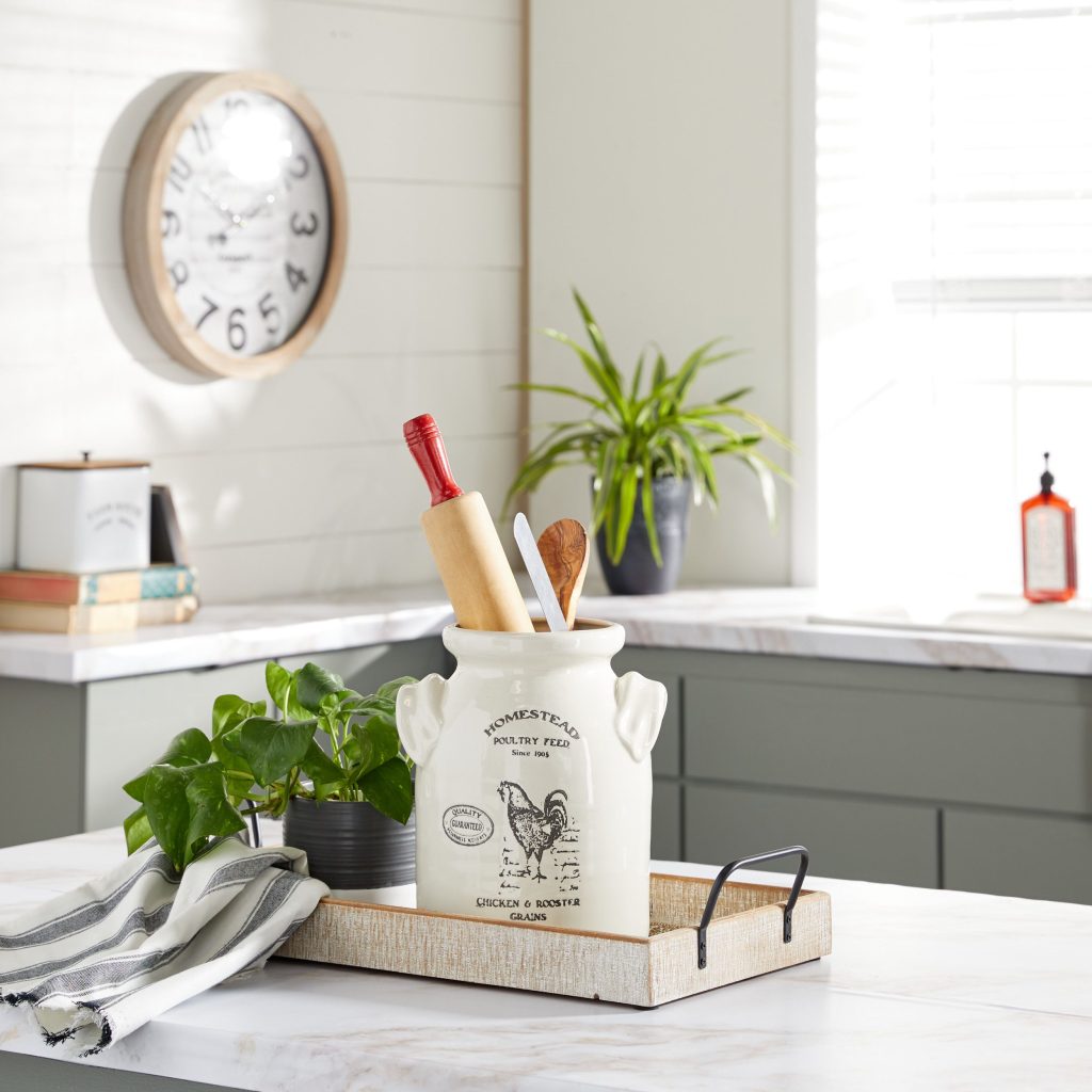 CERAMIC FARMHOUSE VASE-2 HANDLES