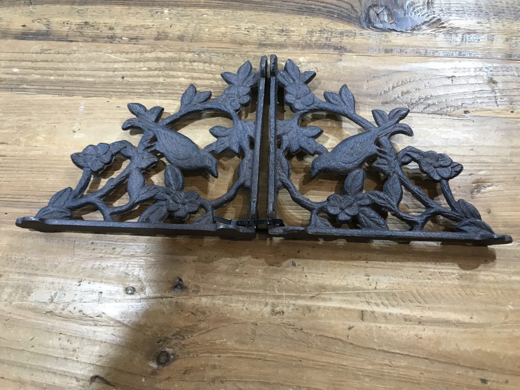 IRON SHELF BRACKET SET # 1 (2 set)