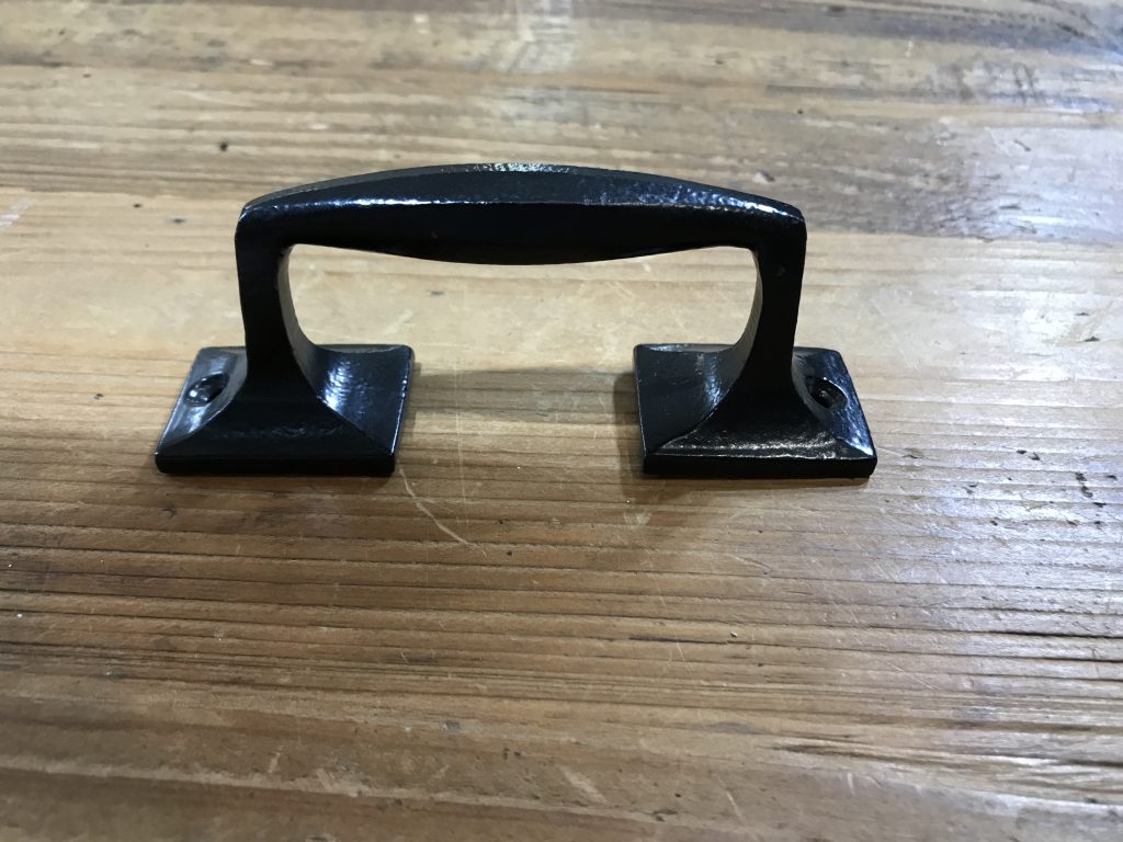 BLACK HANDLE SM