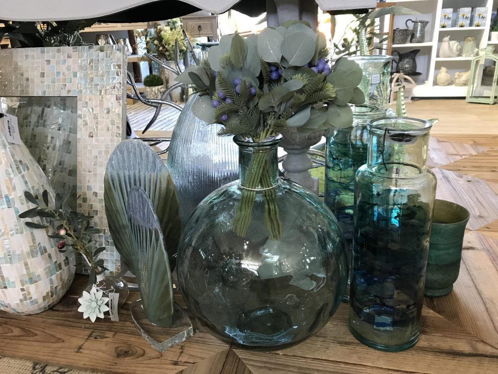 RECYCLED GLASS ARTEMIS VASE-LGE