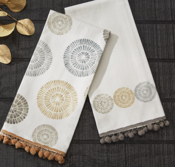 Kai Medallion Dishtowel Set of 2
