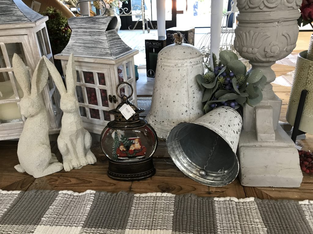 Tin Porch Bell-med