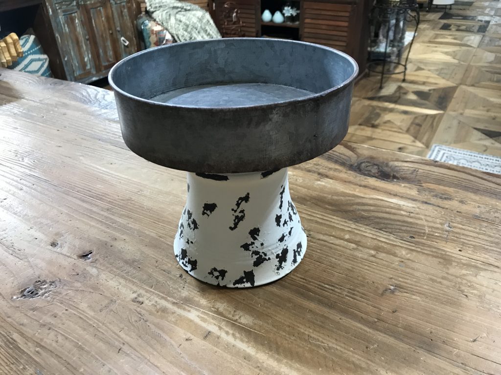Peterson Metal Pedestal Tray-med