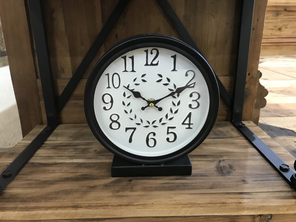 Black & White Laurel Wreath Face Desk Clock